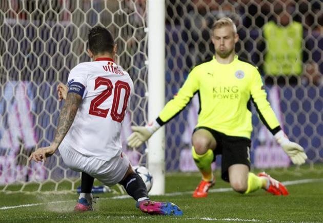 Vitolo, en una acción ante el Leicester.