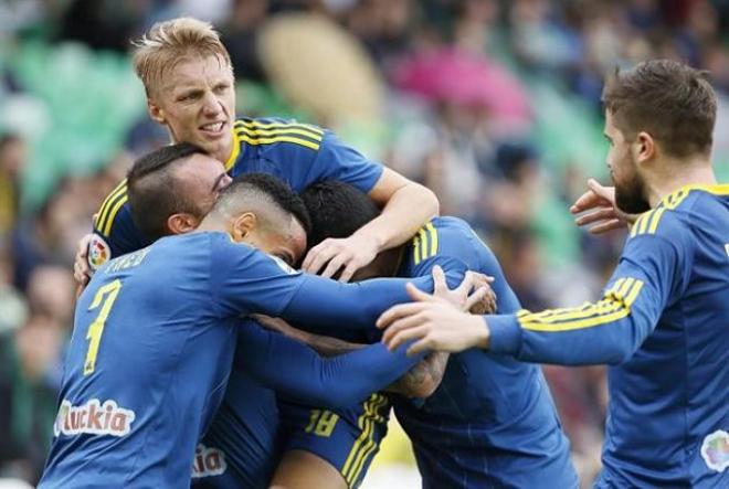 Los jugadores del Celta celebran un gol frente al Betis.