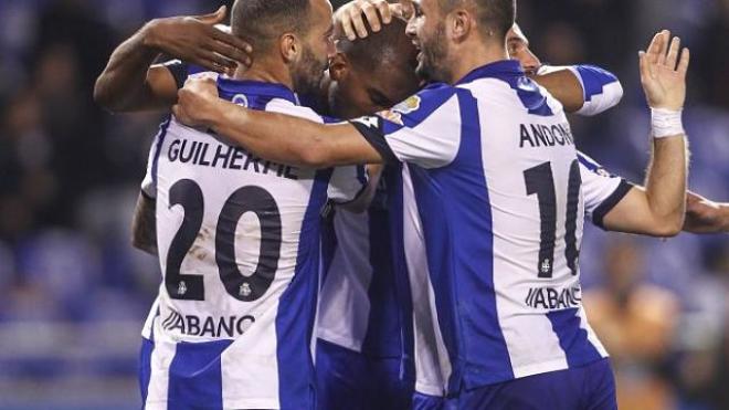 Los jugadores del Dépor celebran uno de los goles.