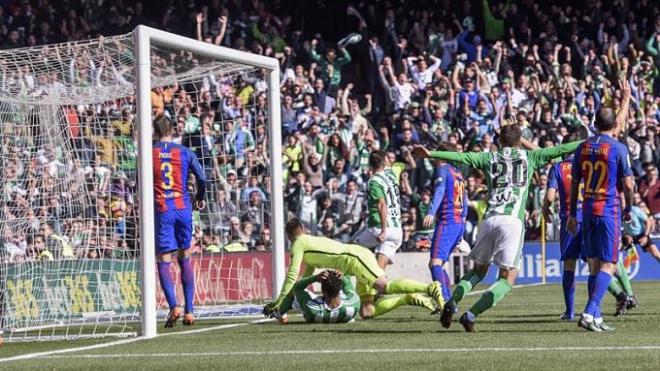 El gol de Álex Alegría desató la euforia en el Villamarín.