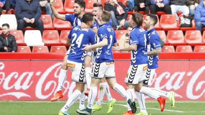 Los vascos celebran el primer tanto del partido.