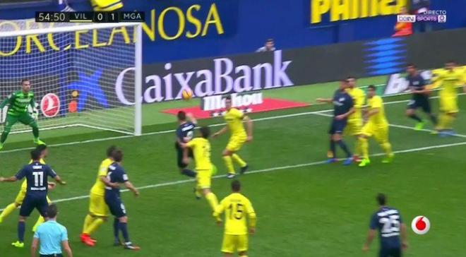 Imagen del penalti no pitado por Vicandi en el Villarreal-Málaga.