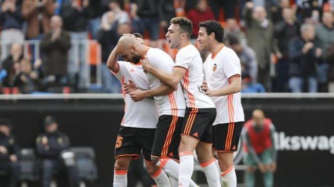 Zaza celebra su primer gol como valencianista.