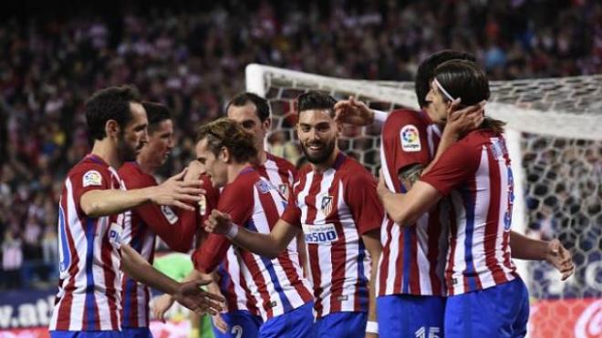 Los jugadores colchoneros celebran el gol de Filipe.