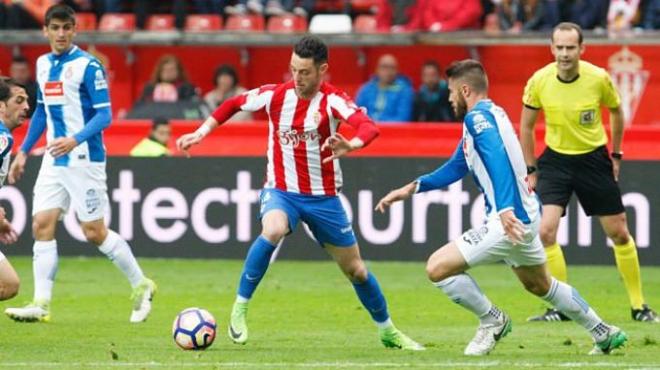 Imagen del Sporting-Espanyol (1-1) en El Molinón.