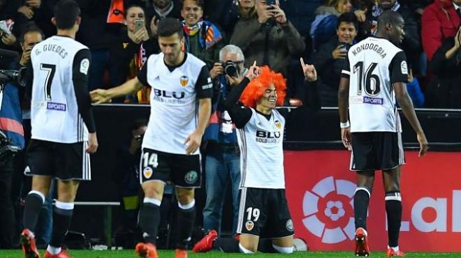 Rodrigo celebra su gol con dedicatoria a Jaime Ortí.