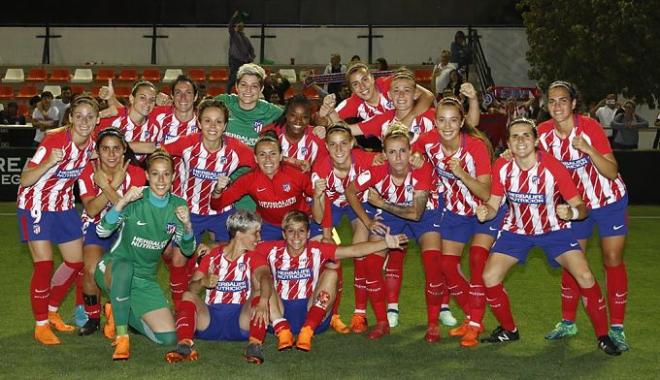 Las jugadoras del Atlético de Madrid celebran el pase a las semifinales de la Copa de la Reina.