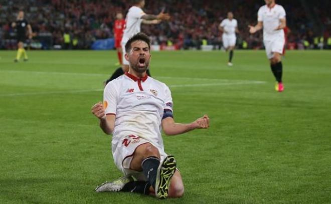 Coke celebra uno de sus goles en la final de la Europa League.