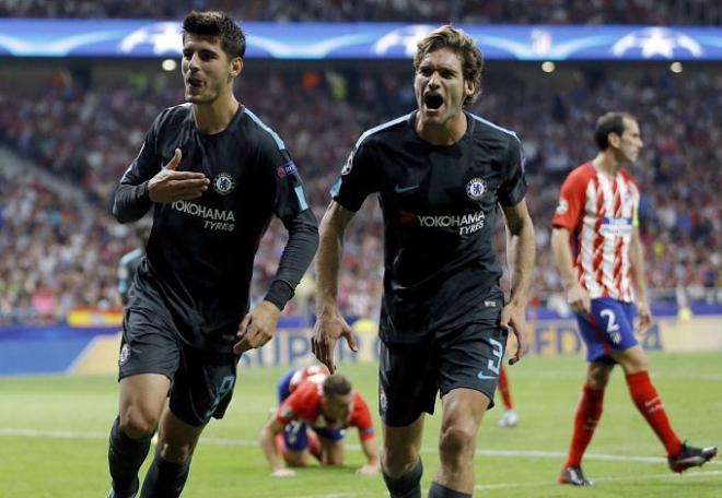 Morata celebra su gol en el Metropolitano con el Chelsea.