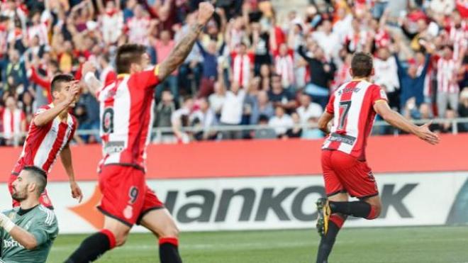 Celebración del gol de Stuani.