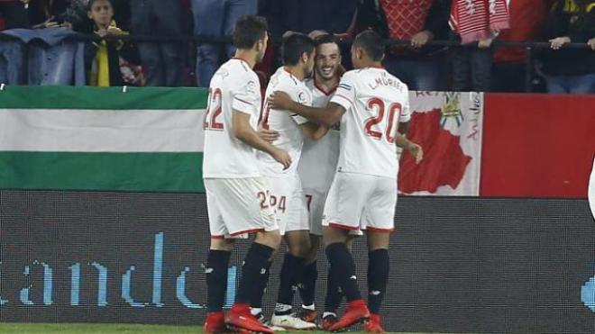 Nolito celebra con Sarabia el 1-0.