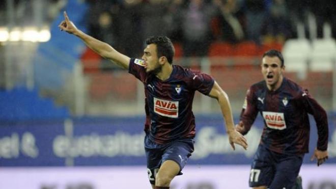 Joan Jordán celebra el gol ante el Valencia.