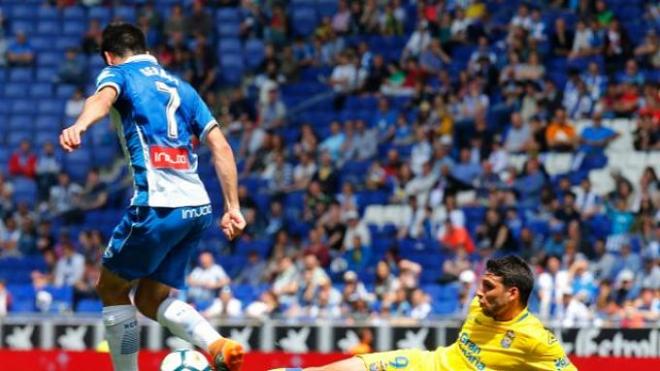 Calleri, de penalti, Gerard Moreno marcaron los goles.