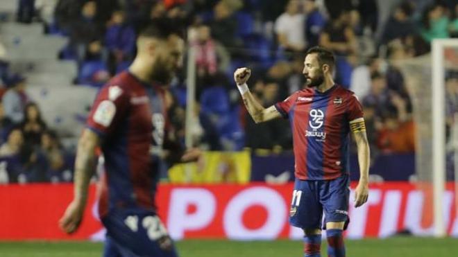 Morales celebra el 2-1 ante el Sevilla.