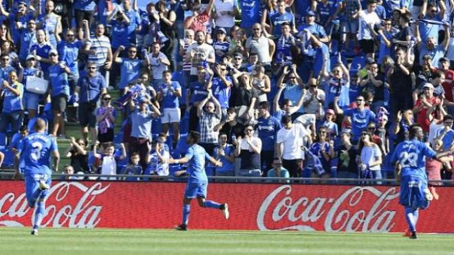 Ángel sigue respondiendo con goles a los minutos de Bordalás.