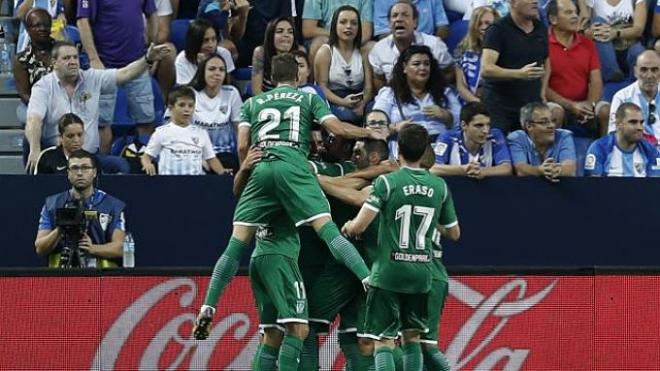 Los jugadores del Leganés celebran uno de los goles ante el Málaga.