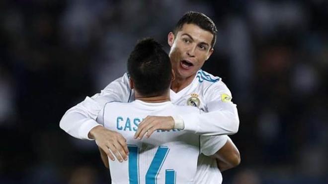 Cristiano celebra el gol con Casemiro