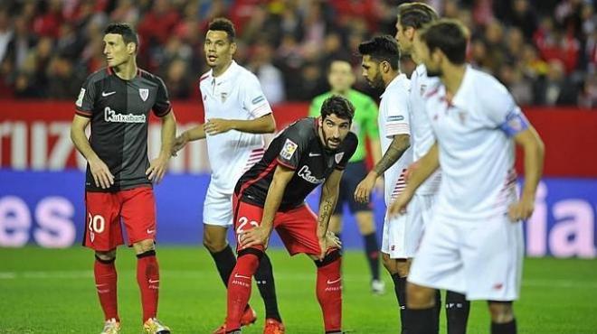 Aduriz y Raúl García, las armas de Valverde