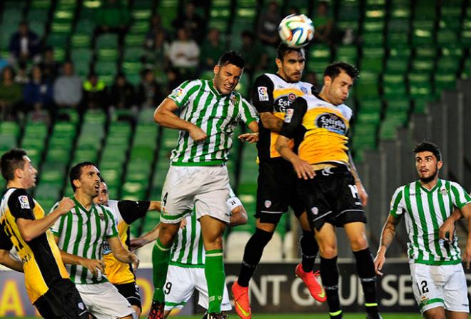 Bruno salta en el partido de Copa ante el Lugo.