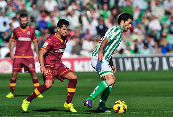 Imagen del partido entre el Betis y el Racing.