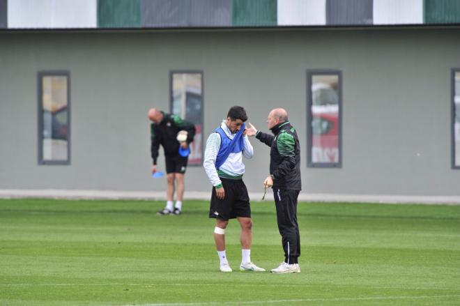 Casado, en un entrenamiento con Mel.