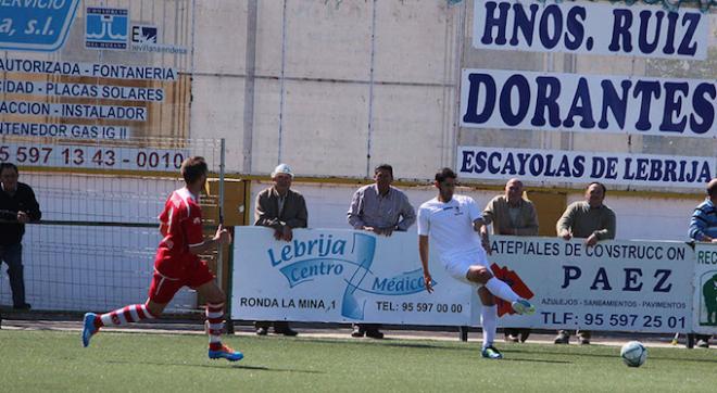 El Municipal de Lebrija vivirá uno de los duelos del fin de semana. Emilio J. Jiménez.