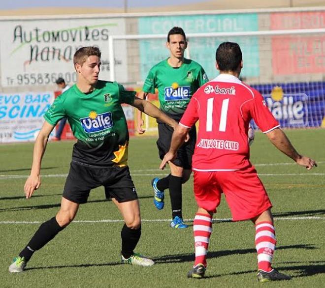 Mario, ex del Coronil, regresa tras su lesión.