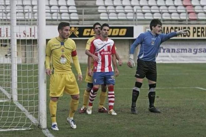 Imagen del portero con la camiseta del San Juan.