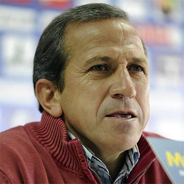 Víctor Muñoz, entrenador del Zaragoza, en rueda de prensa.