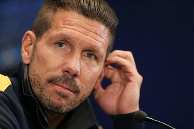 Simeone en rueda de prensa.