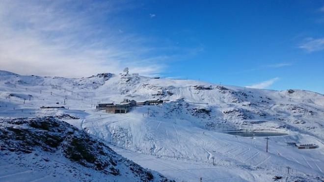 Imagen de la primera nevada de la temporada.