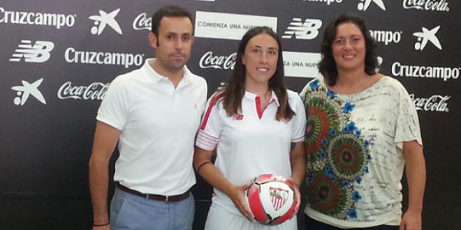 Andrea Domínguez en su presentación.