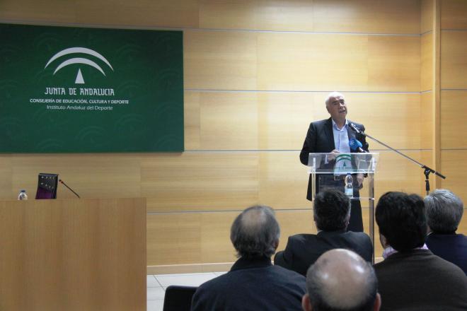 Luciano Alonso, durante su intervención.