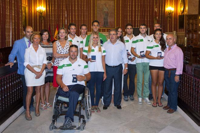 Zoido y los campeones del Club Náutico.