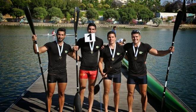 Los campeones del Club Náutico.