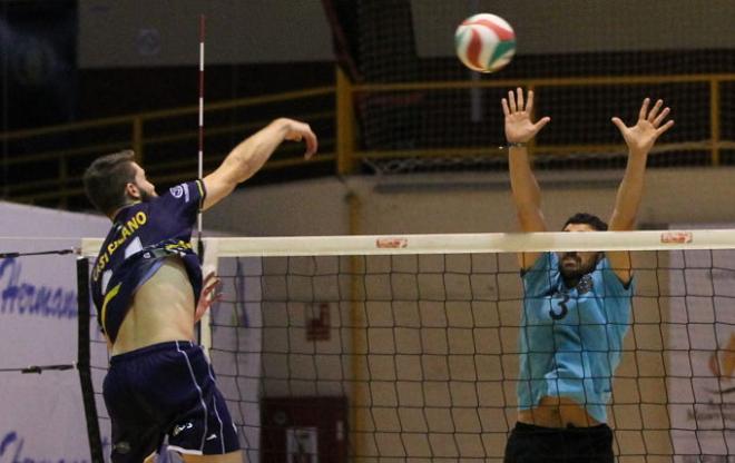 Imagen de un partido del Fundación Cajasol Juvasa Voley.