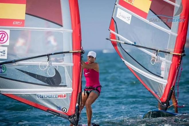 La windsurfista sevillana Blanca Manchón.