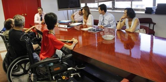 Reunión con los socios discapacitados | Foto: Sevilla FC.