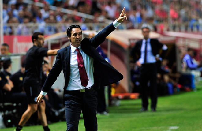 Unai Emery, en la banda del Sánchez Pizjuán.