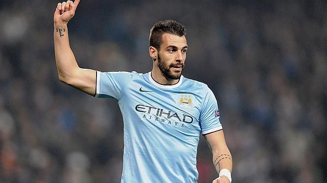 Negredo en un partido con el City.