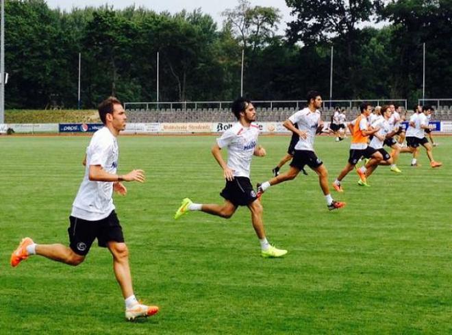 Arribas se ejercita en Alemania (Foto: SFC).