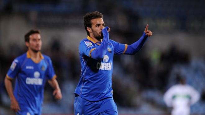 Pedro León celebrando un gol con el Getafe.