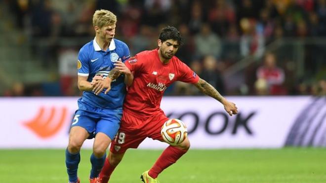 Banega, durante el partido.