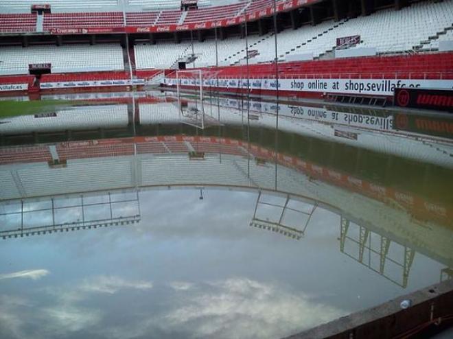 Así ha amanecido el Sánchez Pizjuán.