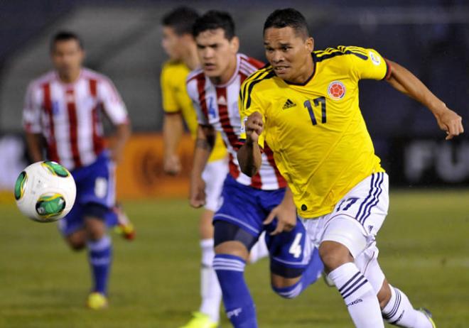 Carlos Bacca, en un partido con Colombia.