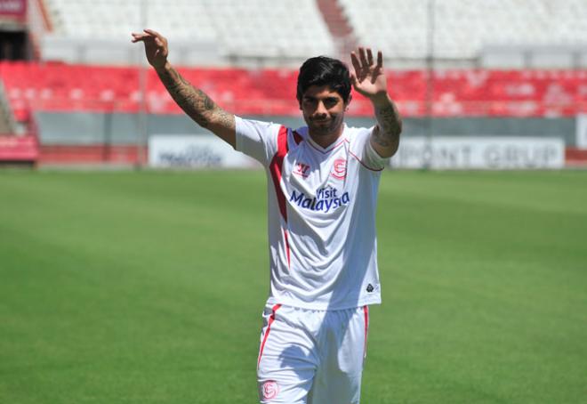 Banega, en un su presentación.