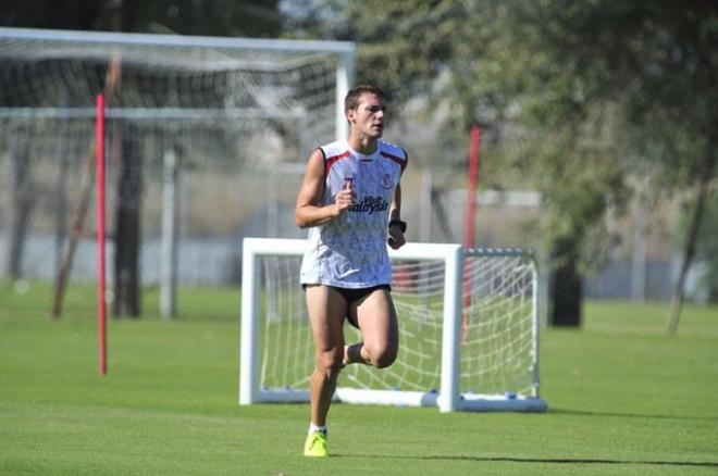 Cristóforo ya empieza a correr en la ciudad deportiva.