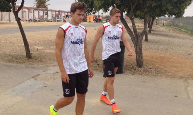 Deulofeu junto a Denis Suárez.