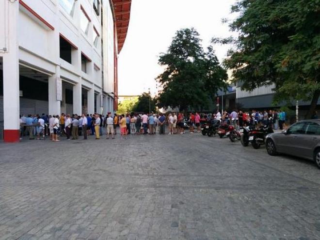 Los sevillistas continúan respondiendo.