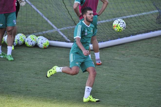 Dani Ceballos, con el '10' en un entrenamiento.